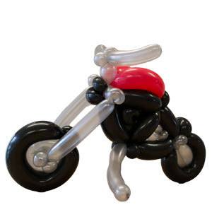 Motorrad Tourer aus Luftballons