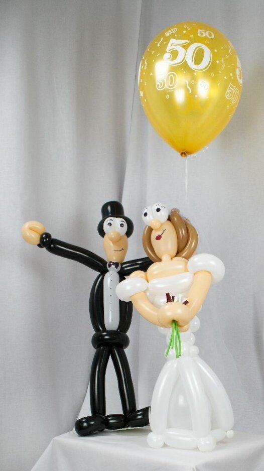 Brautpaar aus Luftballons Goldene Hochzeit